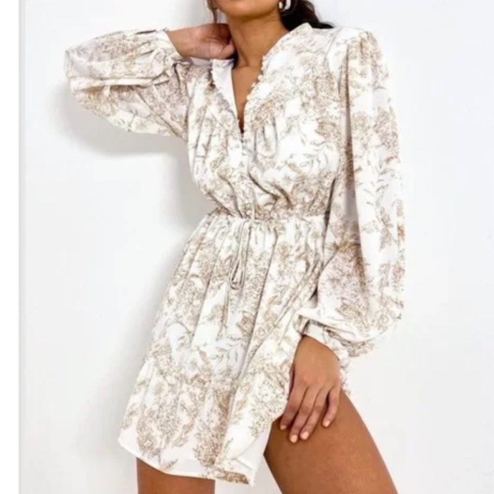 White button front long sleeve printed dress - Picture 1 of 8